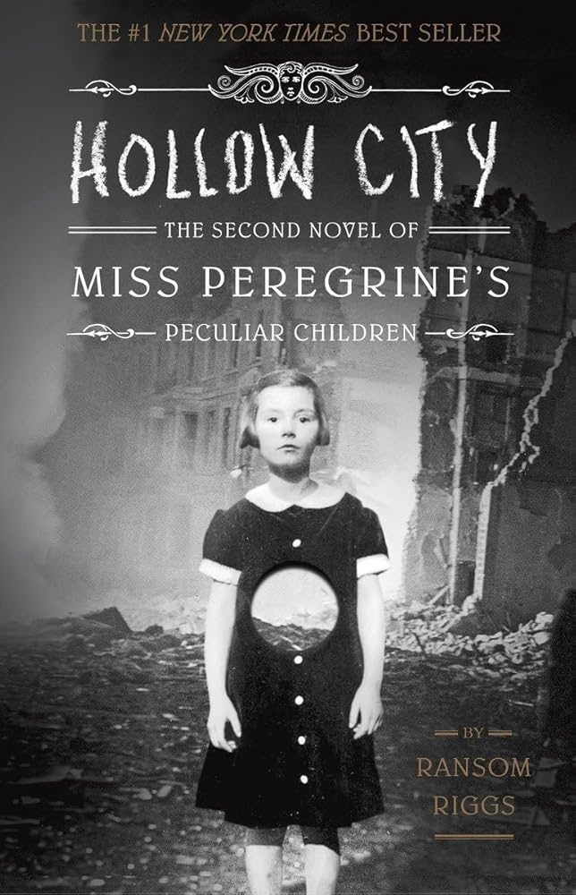 Hollow City: The Second Novel of Miss Peregrine's Peculiar Children: 02 cover image