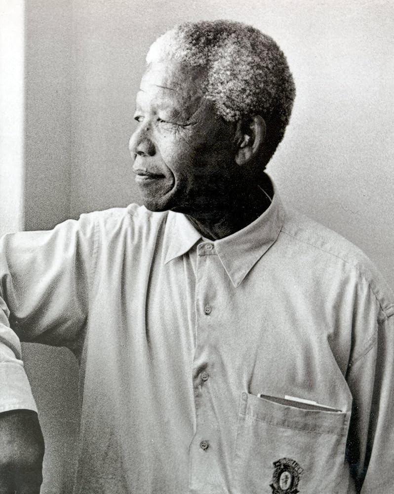 Mandela: An Illustrated Autobiography cover image